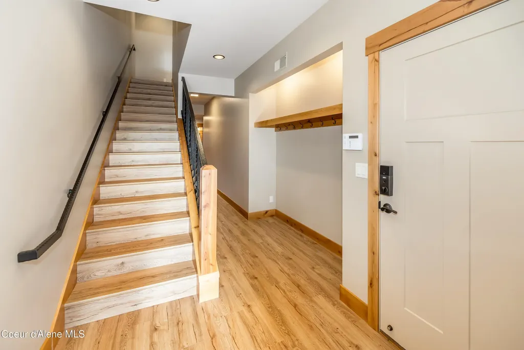 110 Palouse Drive Nordman ID 83848