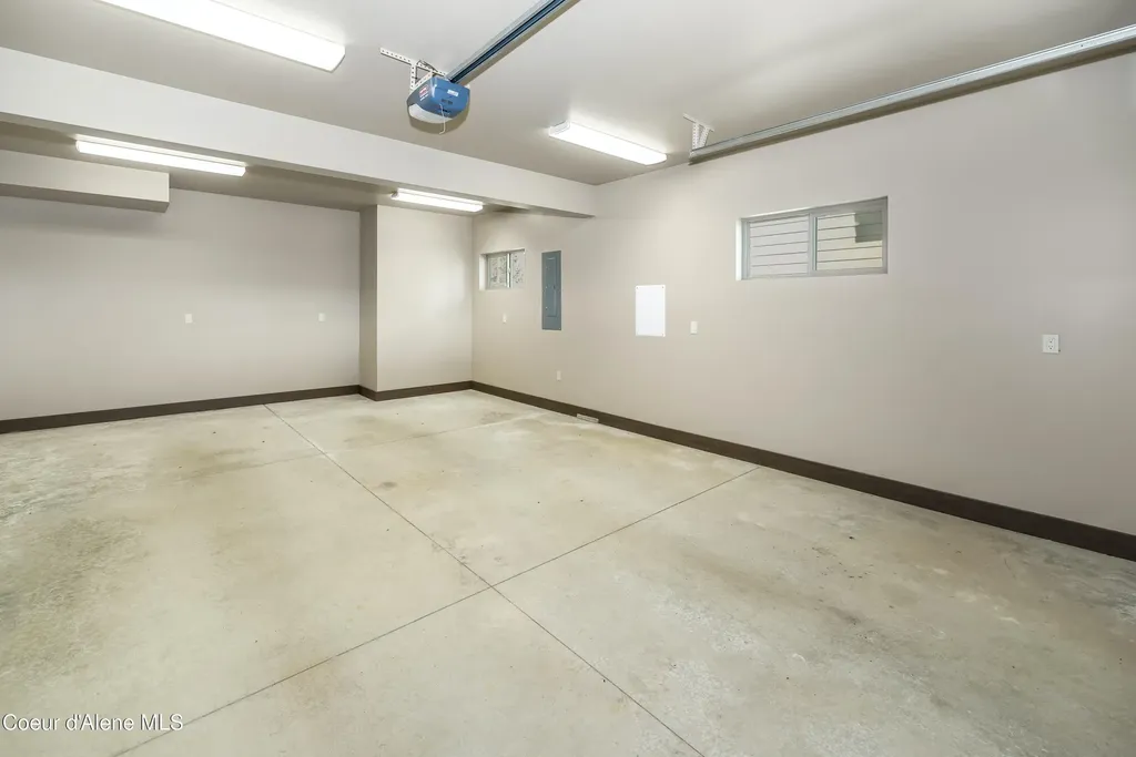 110 Palouse Drive Nordman ID 83848