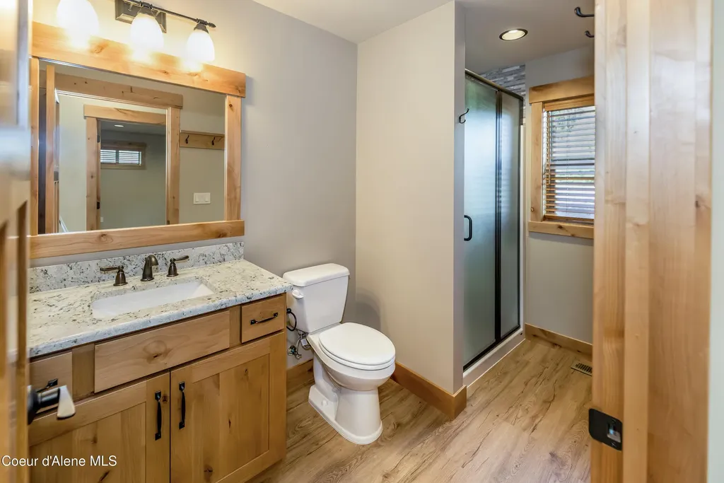 110 Palouse Drive Nordman ID 83848
