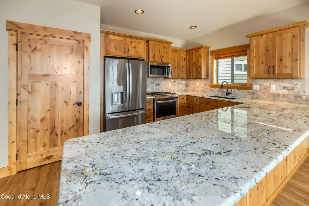 110 Palouse Drive Nordman ID 83848