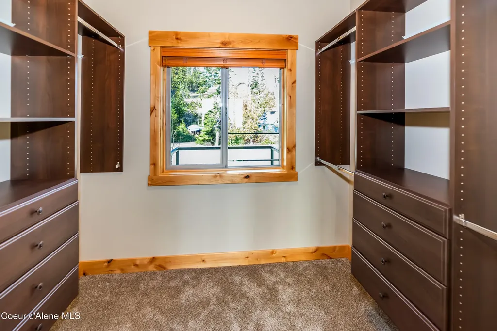 110 Palouse Drive Nordman ID 83848