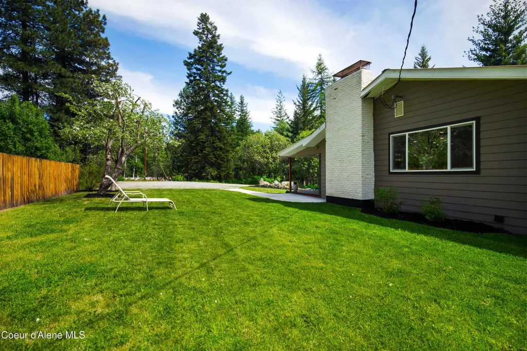 41 Pinecone Road Sandpoint ID 83864