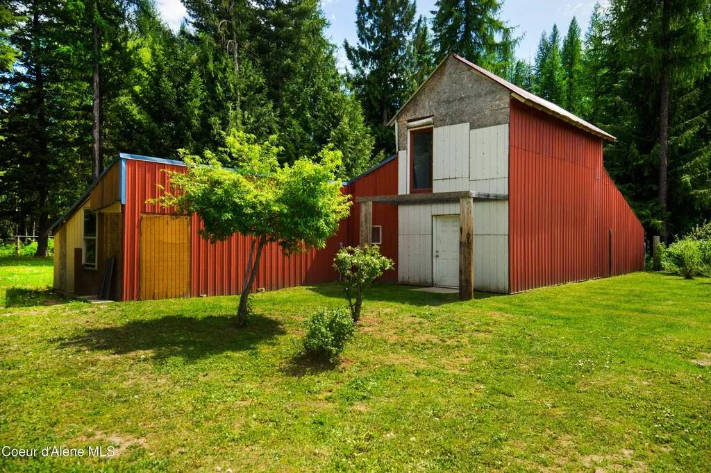 41 Pinecone Road Sandpoint ID 83864