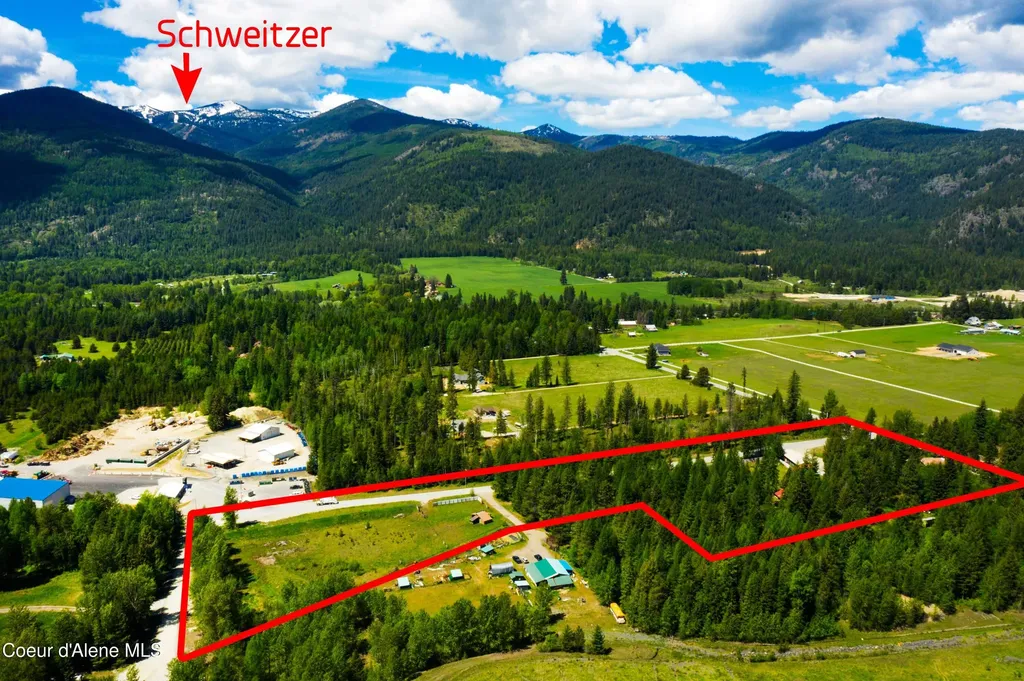 41 Pinecone Road Sandpoint ID 83864