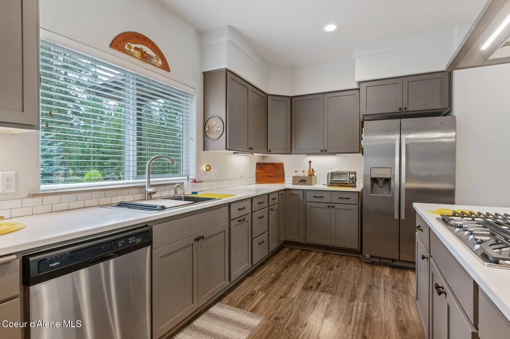 975 W Ohio Match Road Rathdrum ID 83858