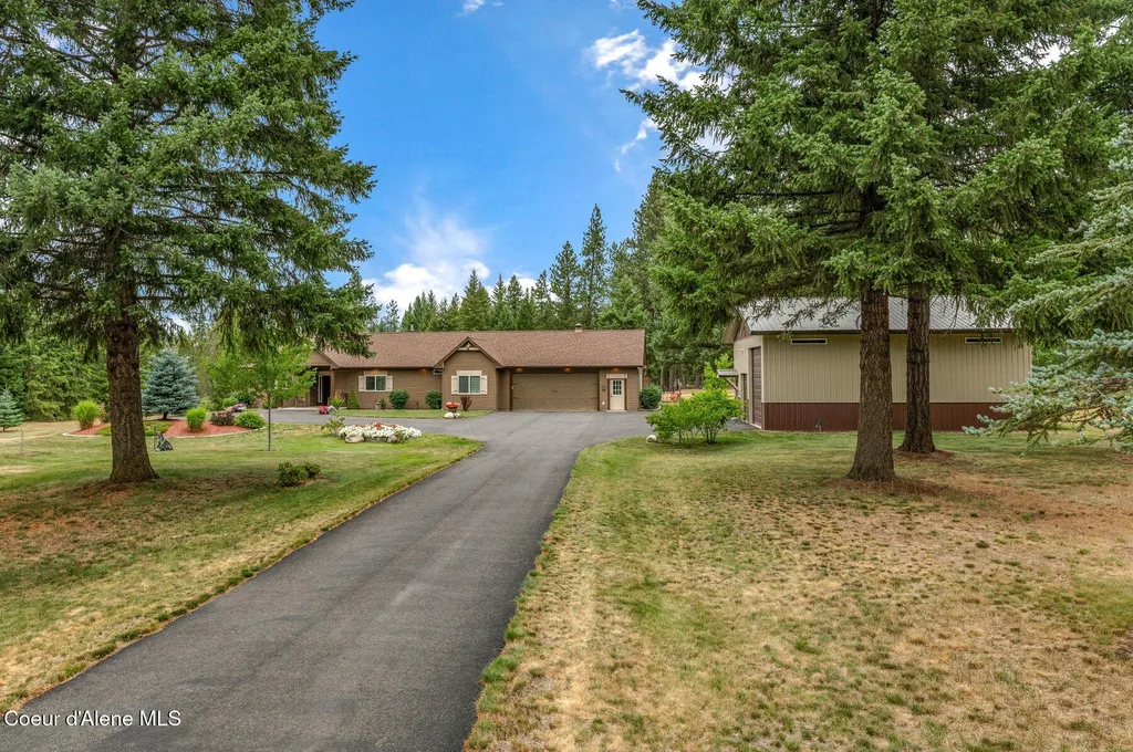 975 W Ohio Match Road Rathdrum ID 83858