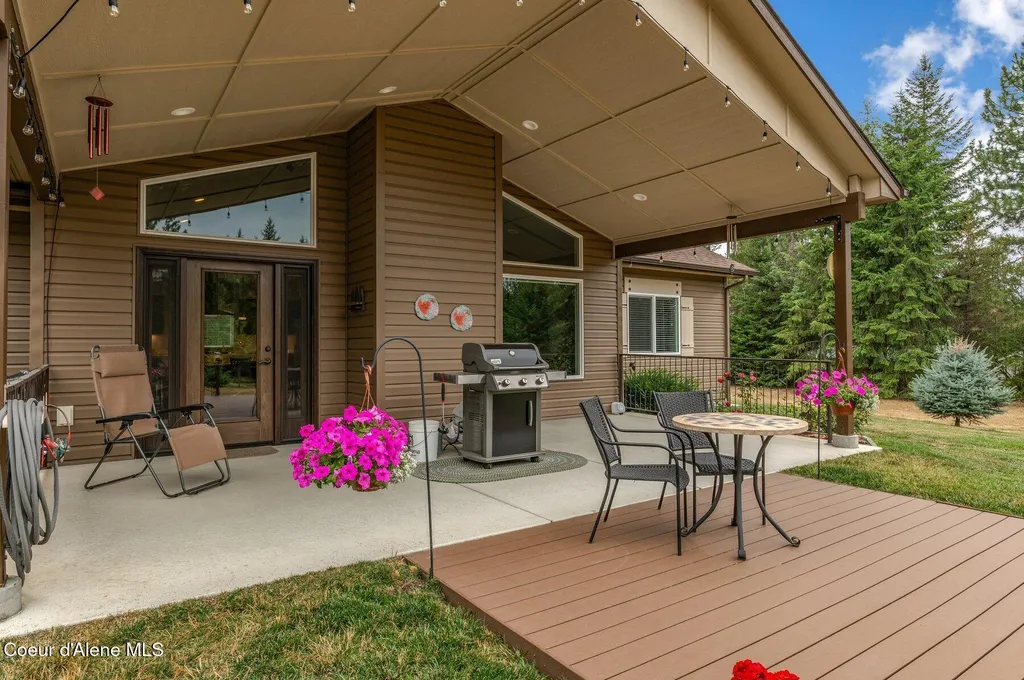 975 W Ohio Match Road Rathdrum ID 83858