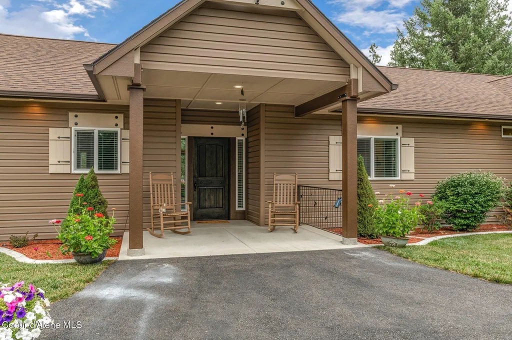 975 W Ohio Match Road Rathdrum ID 83858