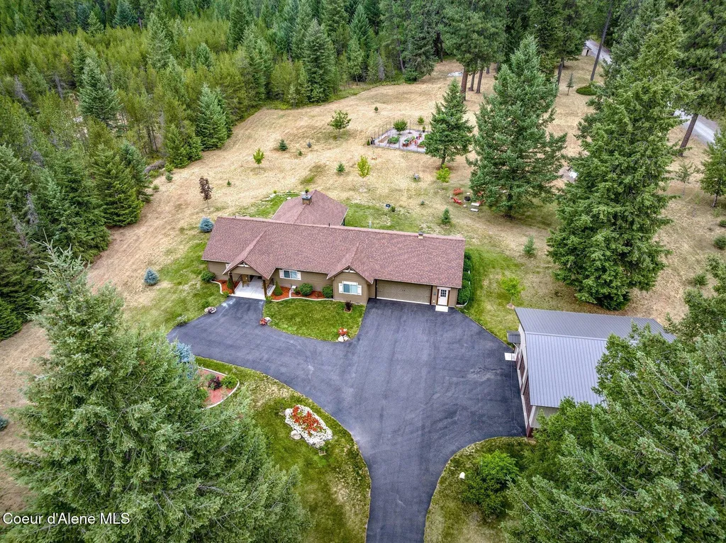 975 W Ohio Match Road Rathdrum ID 83858