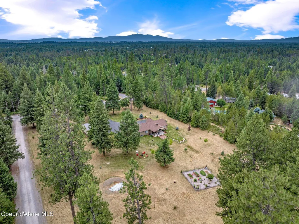 975 W Ohio Match Road Rathdrum ID 83858