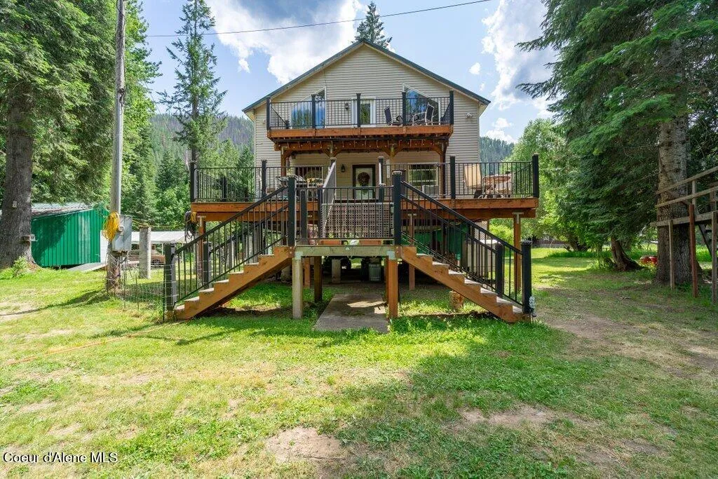20264 Coeur D'alene River Road Kingston ID 83839