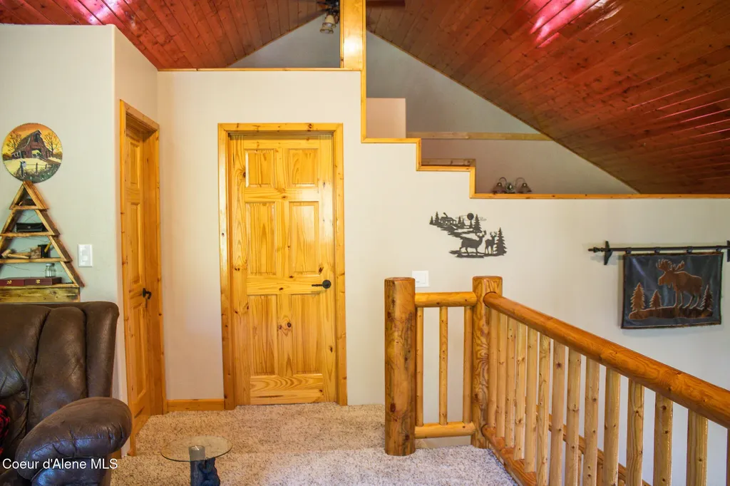 20264 Coeur D'alene River Road Kingston ID 83839