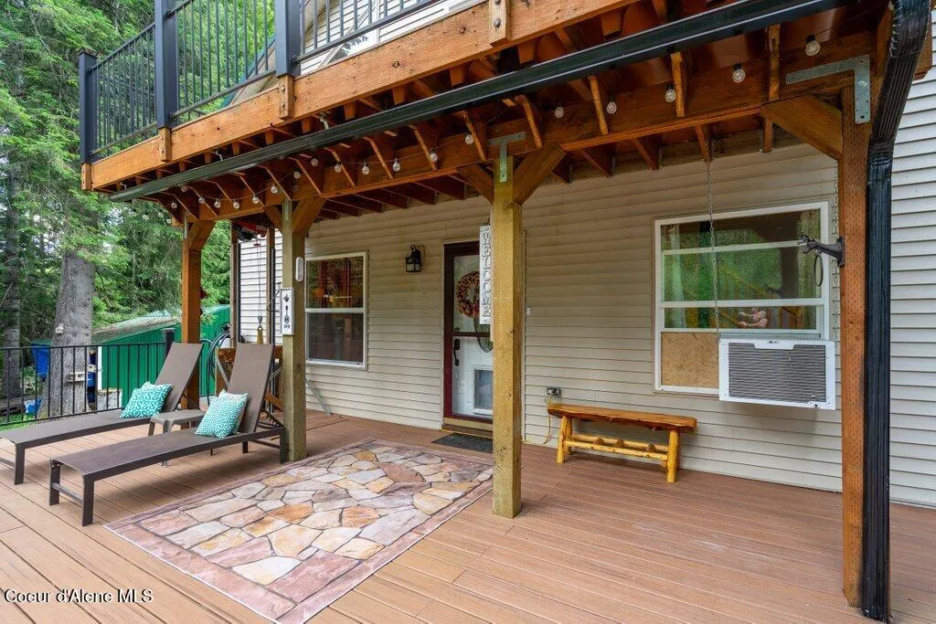 20264 Coeur D'alene River Road Kingston ID 83839