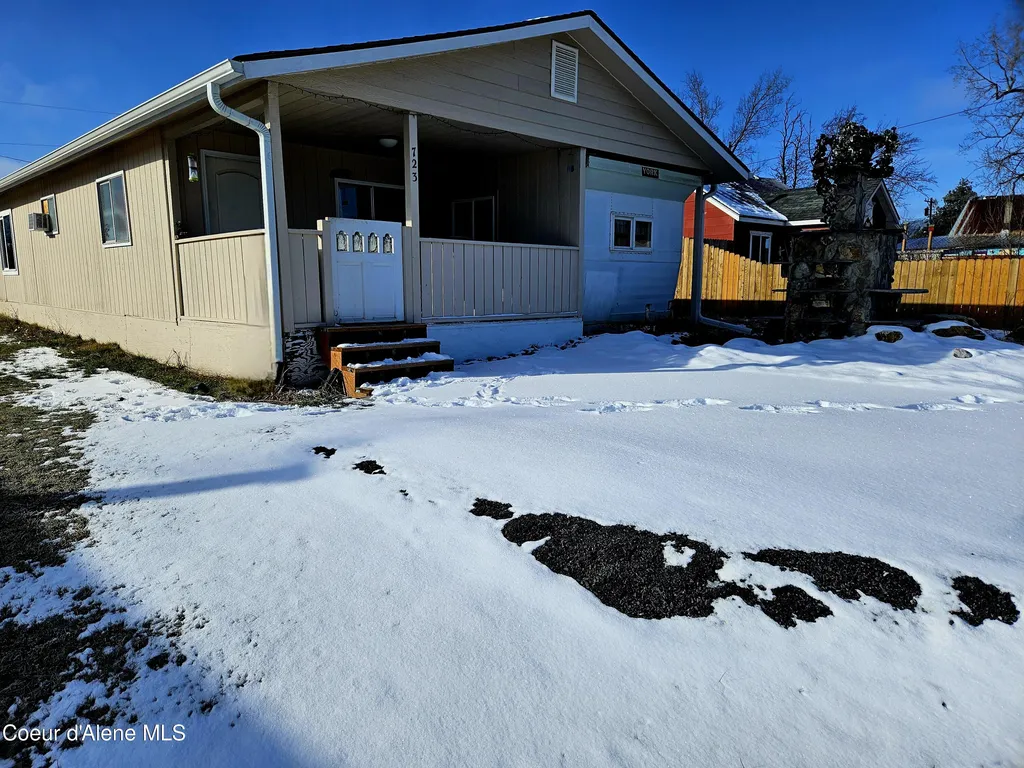 723 C Street Plummer ID 83851