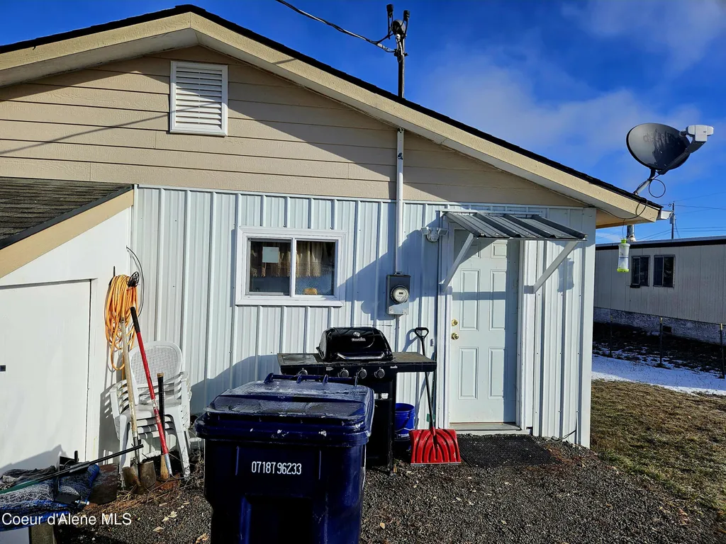 723 C Street Plummer ID 83851