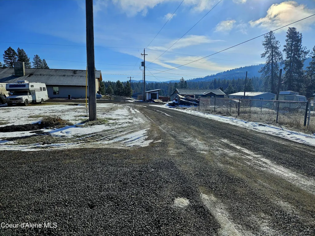 723 C Street Plummer ID 83851