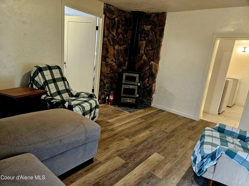 723 C Street Plummer ID 83851