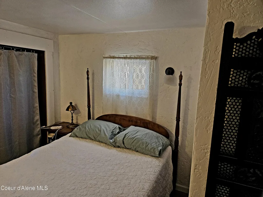 723 C Street Plummer ID 83851