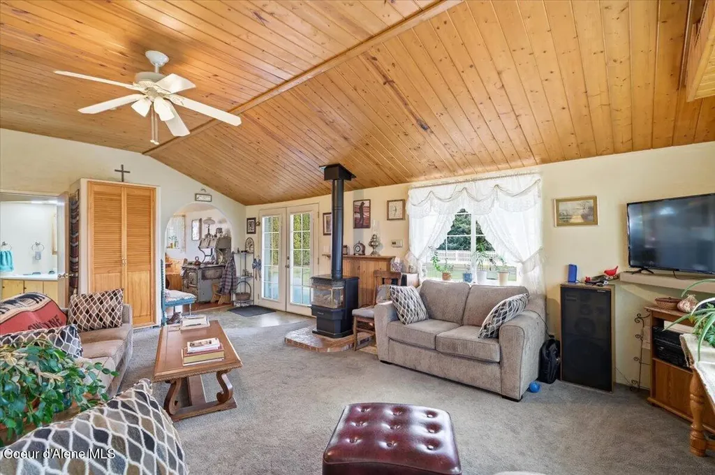 170 E Miles Avenue Hayden ID 83835