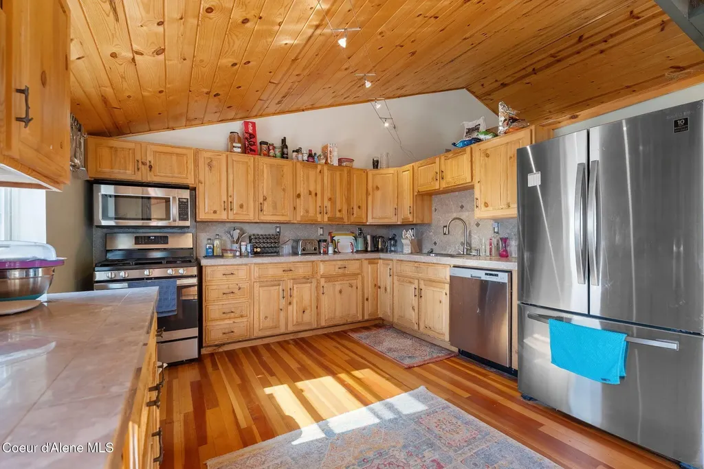 124 Acorn Way Priest River ID 83856