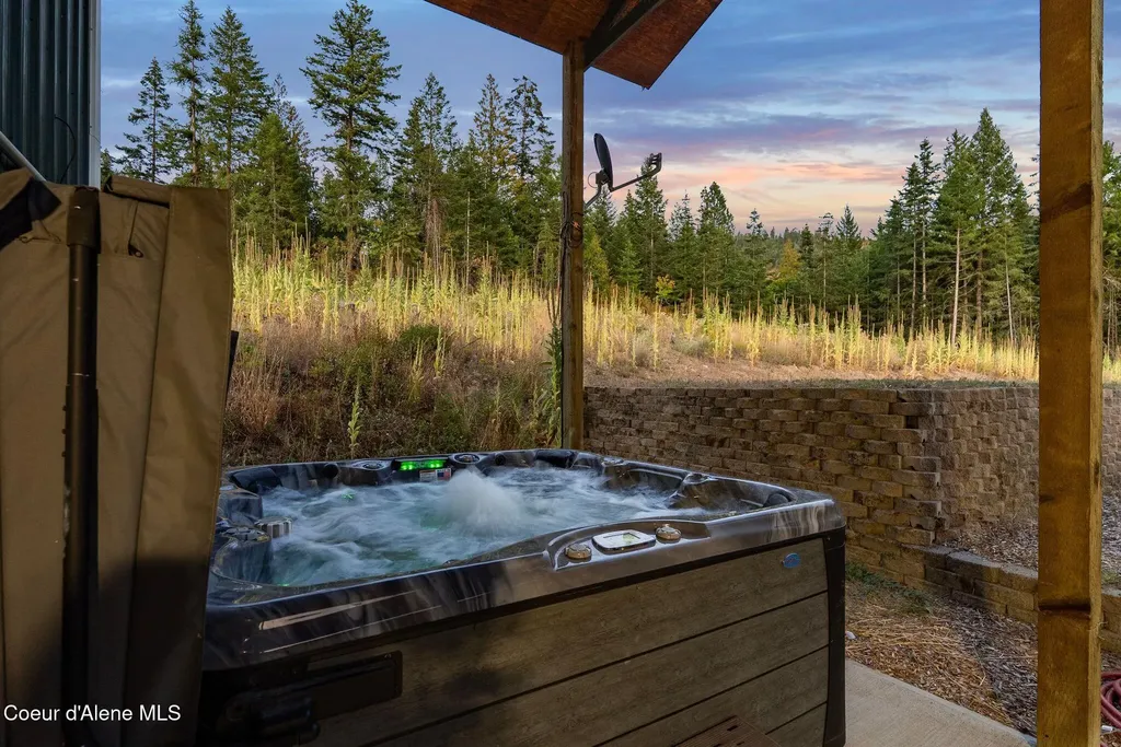124 Acorn Way Priest River ID 83856