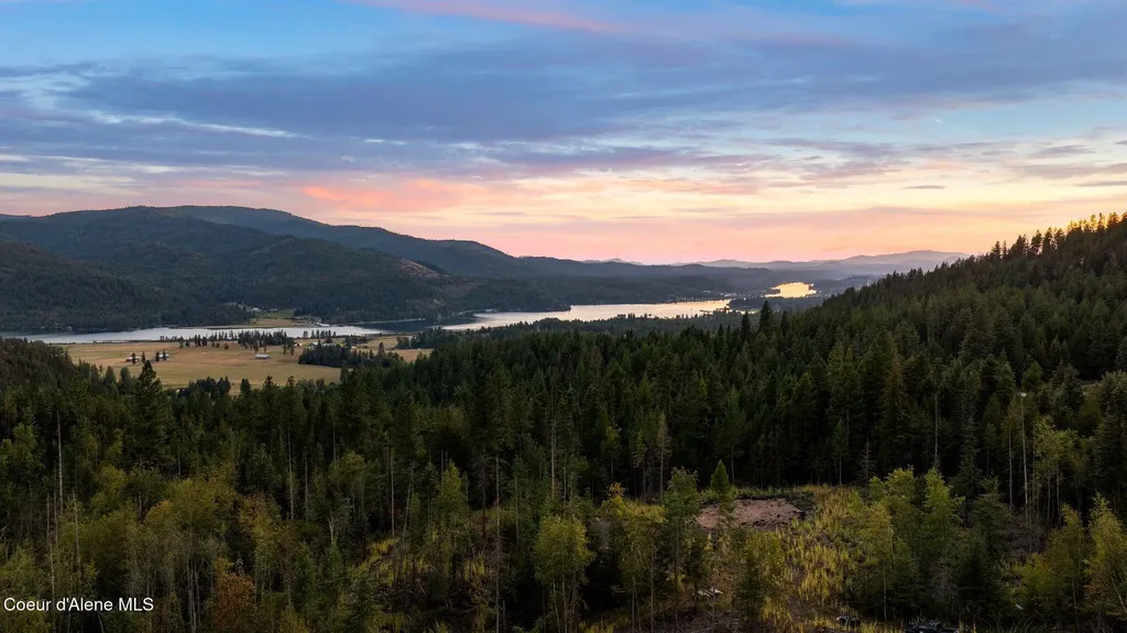 124 Acorn Way Priest River ID 83856