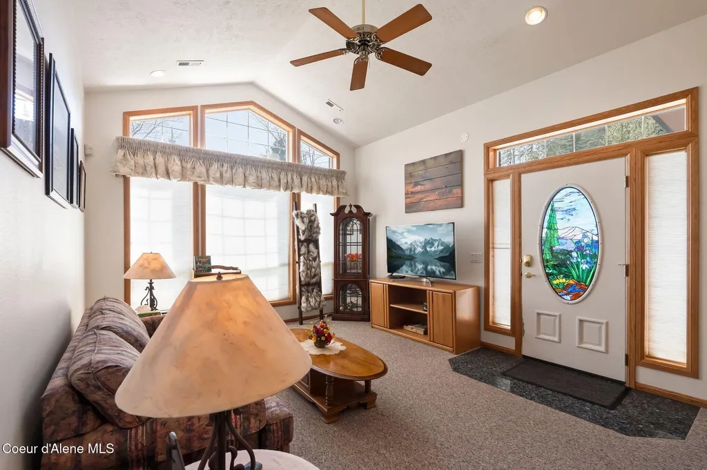 55 Ideal Drive Sandpoint ID 83864