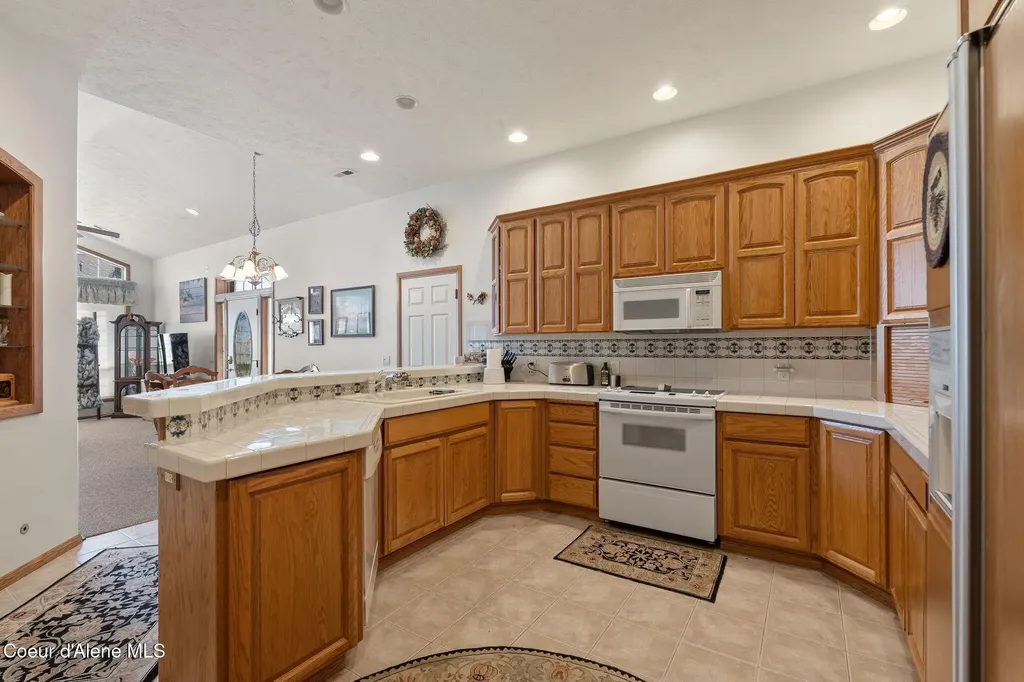 55 Ideal Drive Sandpoint ID 83864