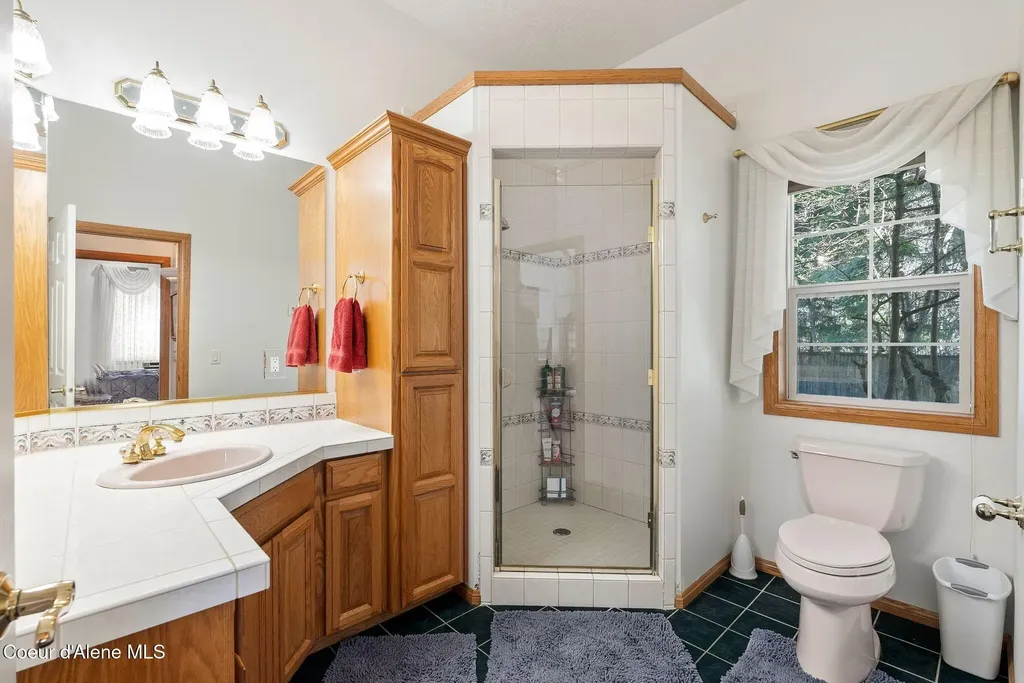 55 Ideal Drive Sandpoint ID 83864