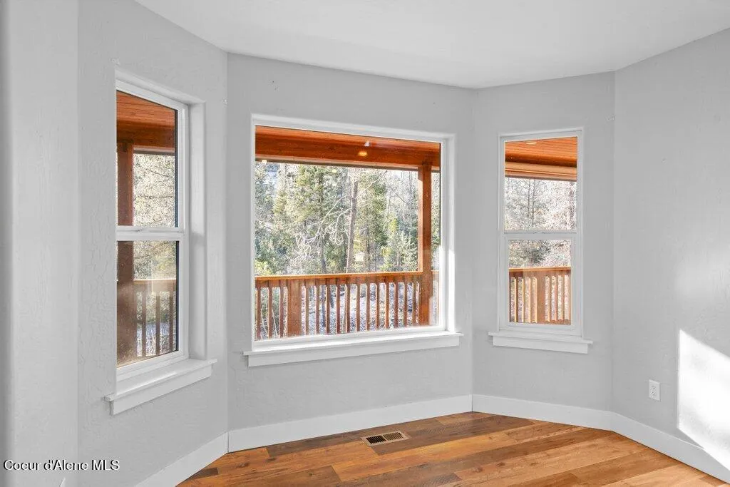 202 Silver Saddle Court Pinehurst ID 83850