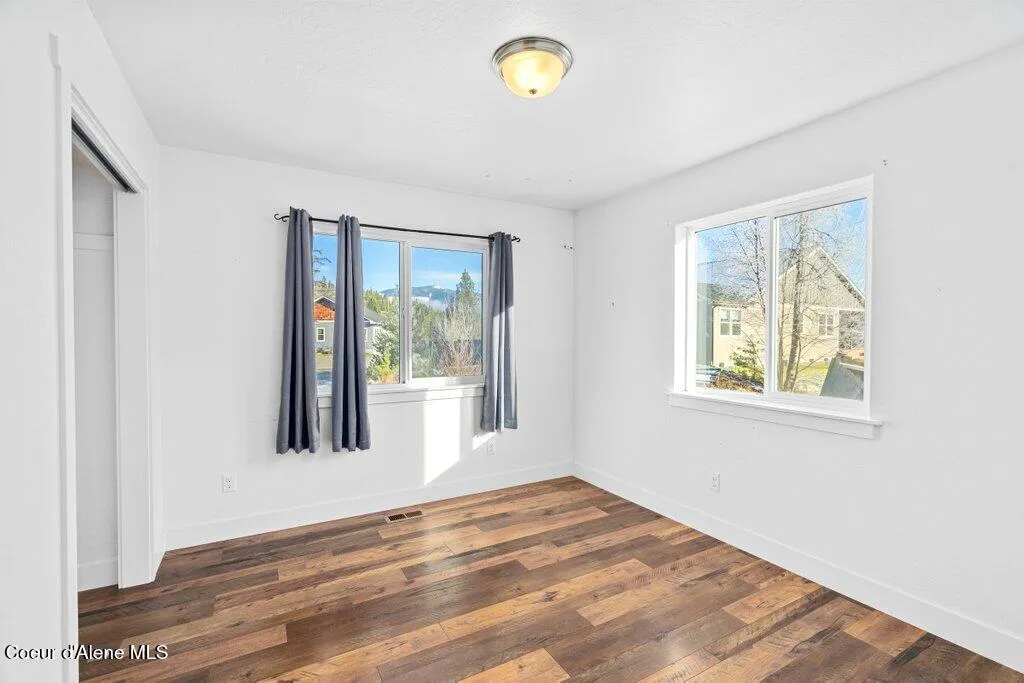 202 Silver Saddle Court Pinehurst ID 83850