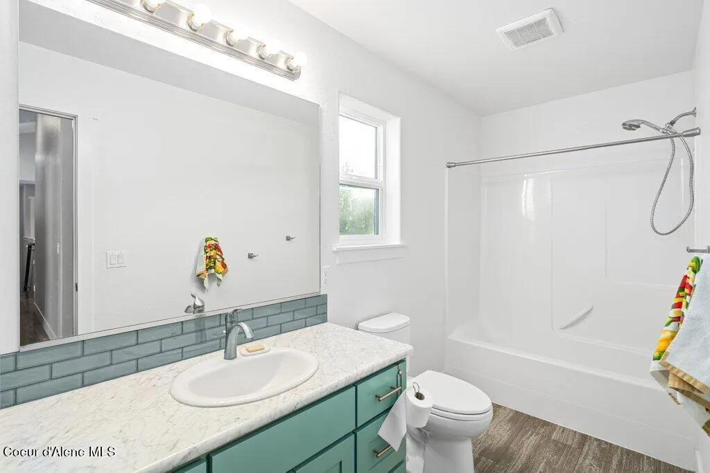 202 Silver Saddle Court Pinehurst ID 83850