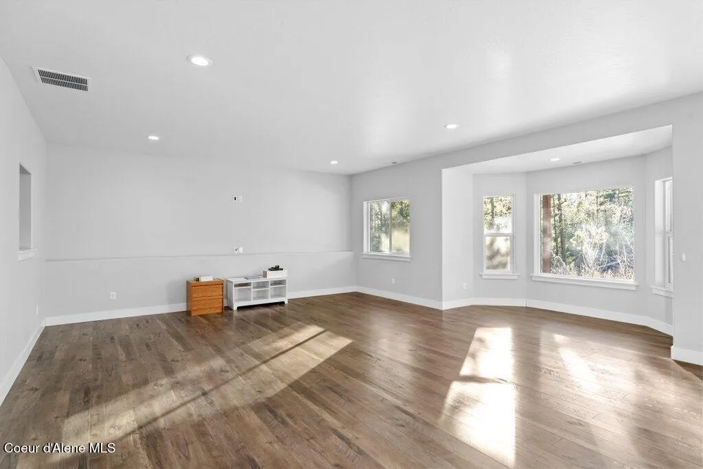 202 Silver Saddle Court Pinehurst ID 83850