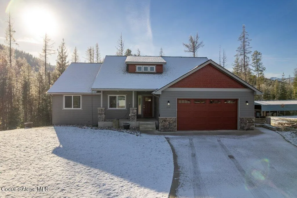 202 Silver Saddle Court Pinehurst ID 83850