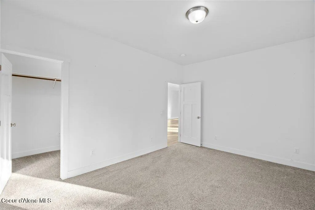 202 Silver Saddle Court Pinehurst ID 83850
