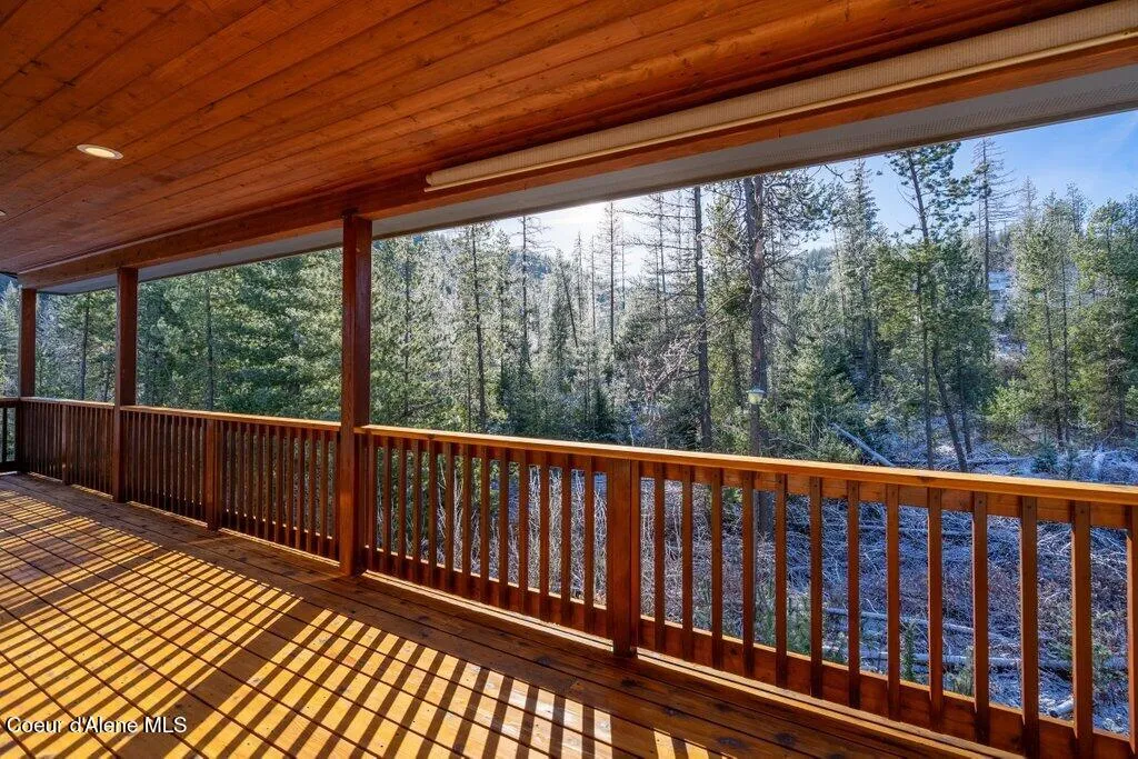 202 Silver Saddle Court Pinehurst ID 83850