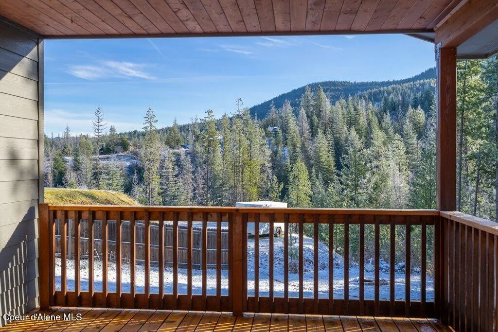 202 Silver Saddle Court Pinehurst ID 83850
