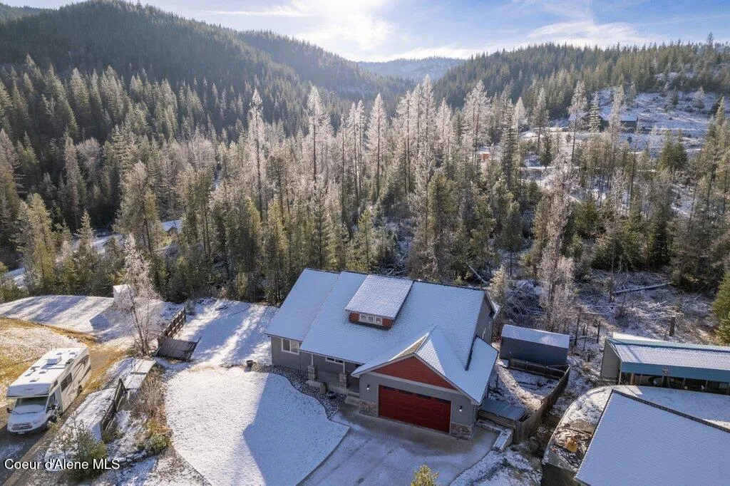 202 Silver Saddle Court Pinehurst ID 83850