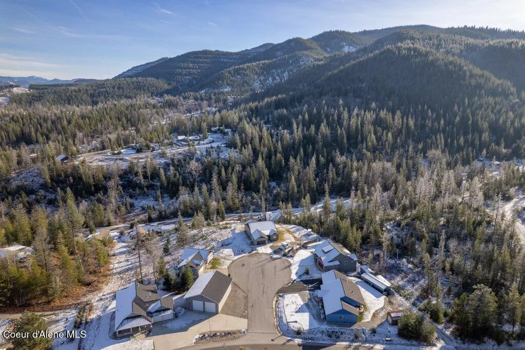202 Silver Saddle Court Pinehurst ID 83850