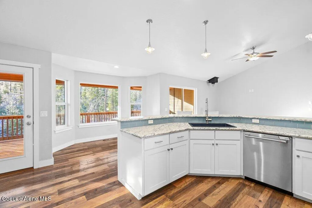 202 Silver Saddle Court Pinehurst ID 83850