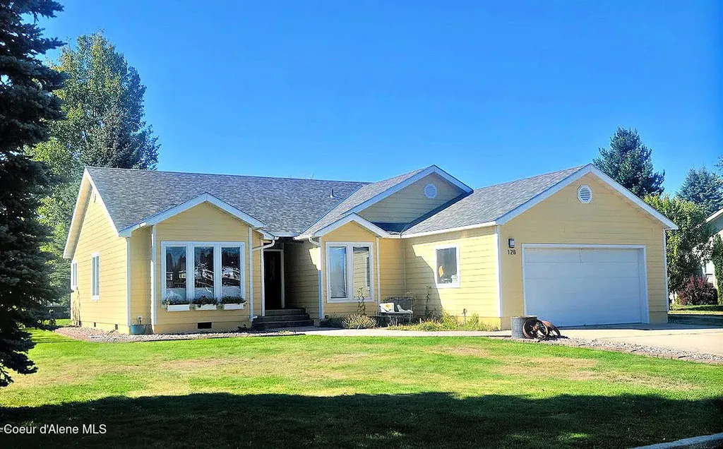 128 Spur Drive Sandpoint ID 83864