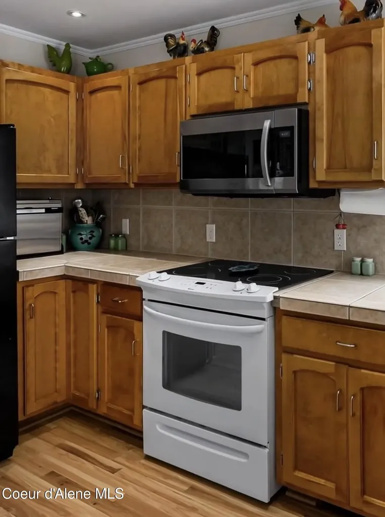 128 Spur Drive Sandpoint ID 83864