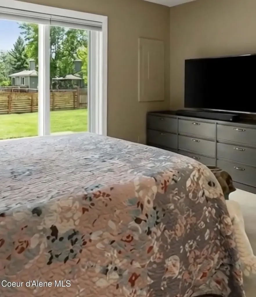 128 Spur Drive Sandpoint ID 83864