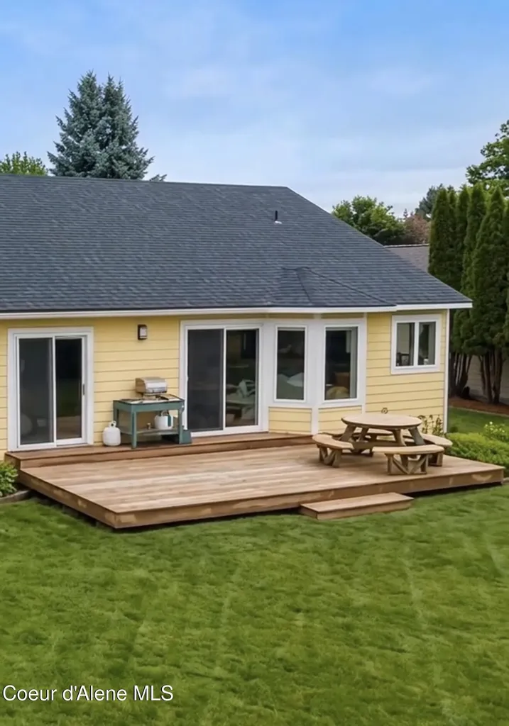 128 Spur Drive Sandpoint ID 83864