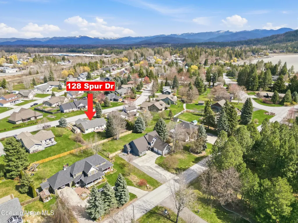 128 Spur Drive Sandpoint ID 83864
