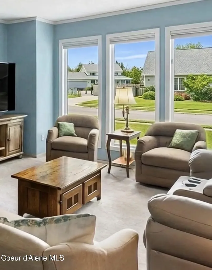 128 Spur Drive Sandpoint ID 83864