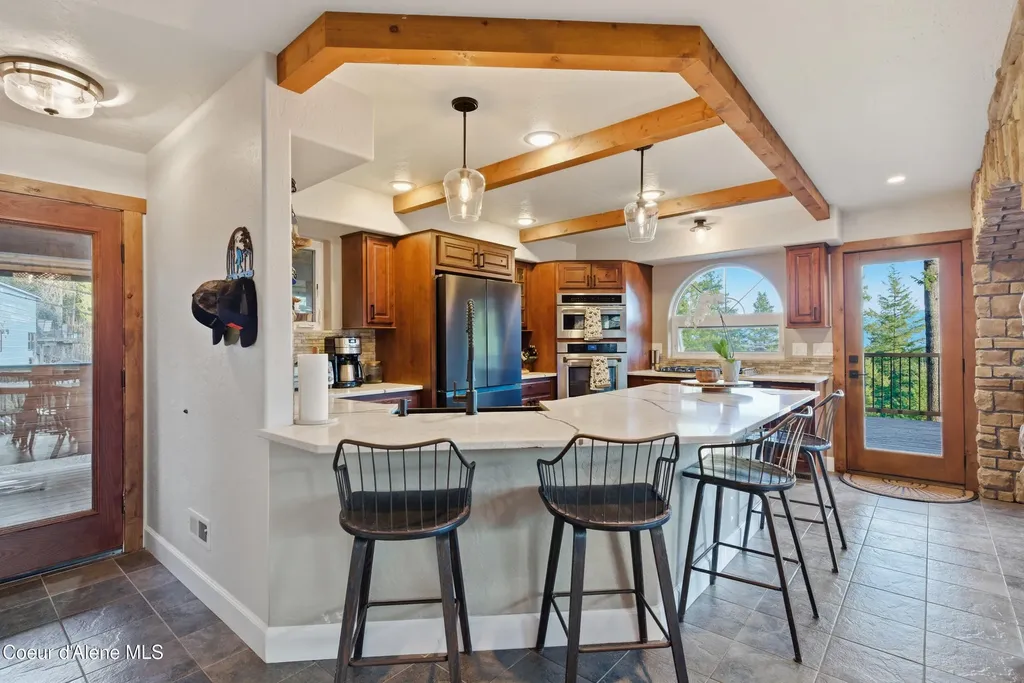101 Spring View Lane Sagle ID 83860