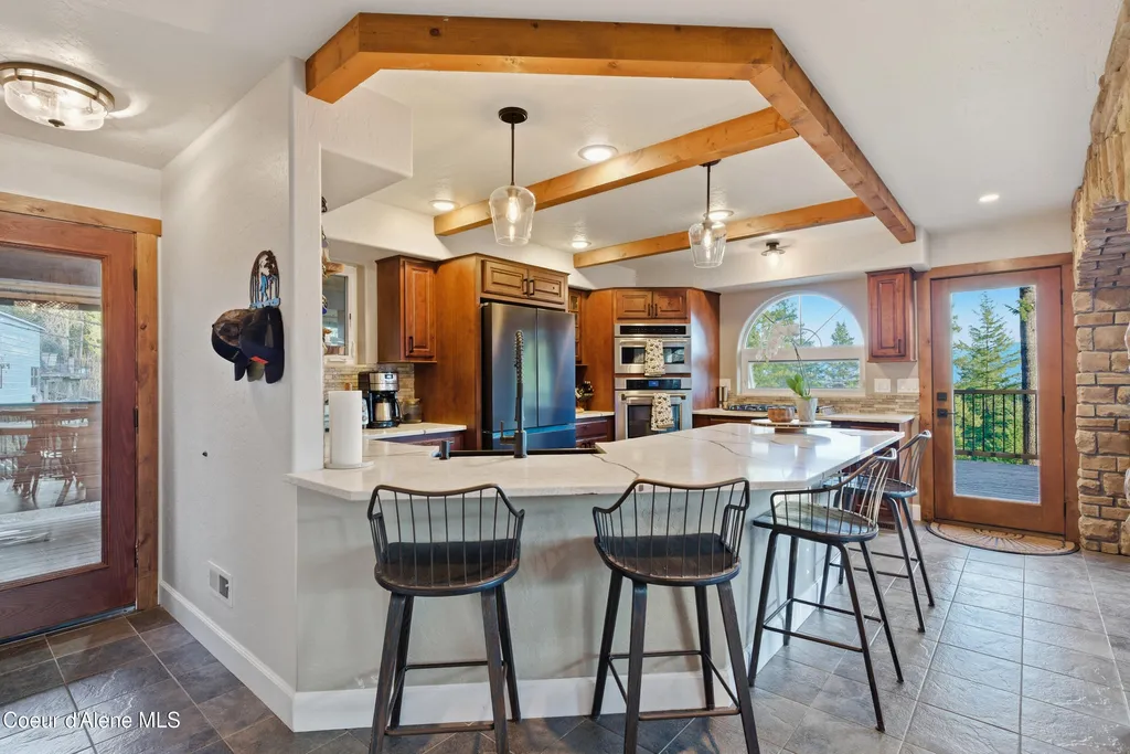 101 Spring View Lane Sagle ID 83860