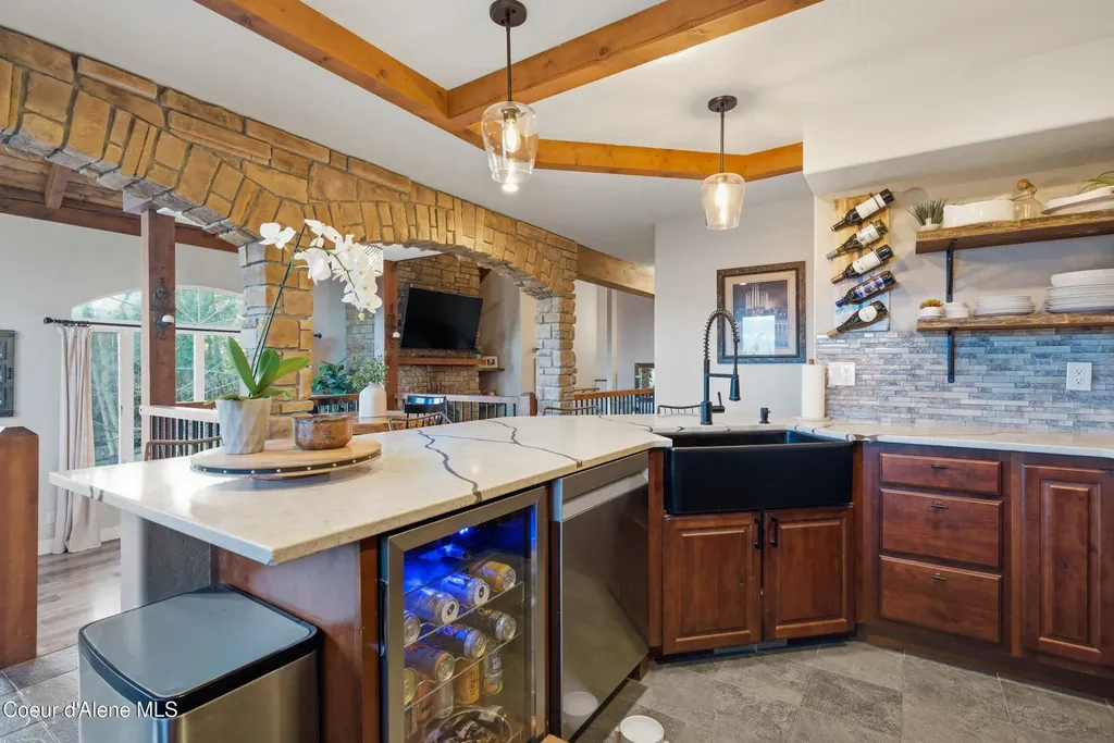 101 Spring View Lane Sagle ID 83860