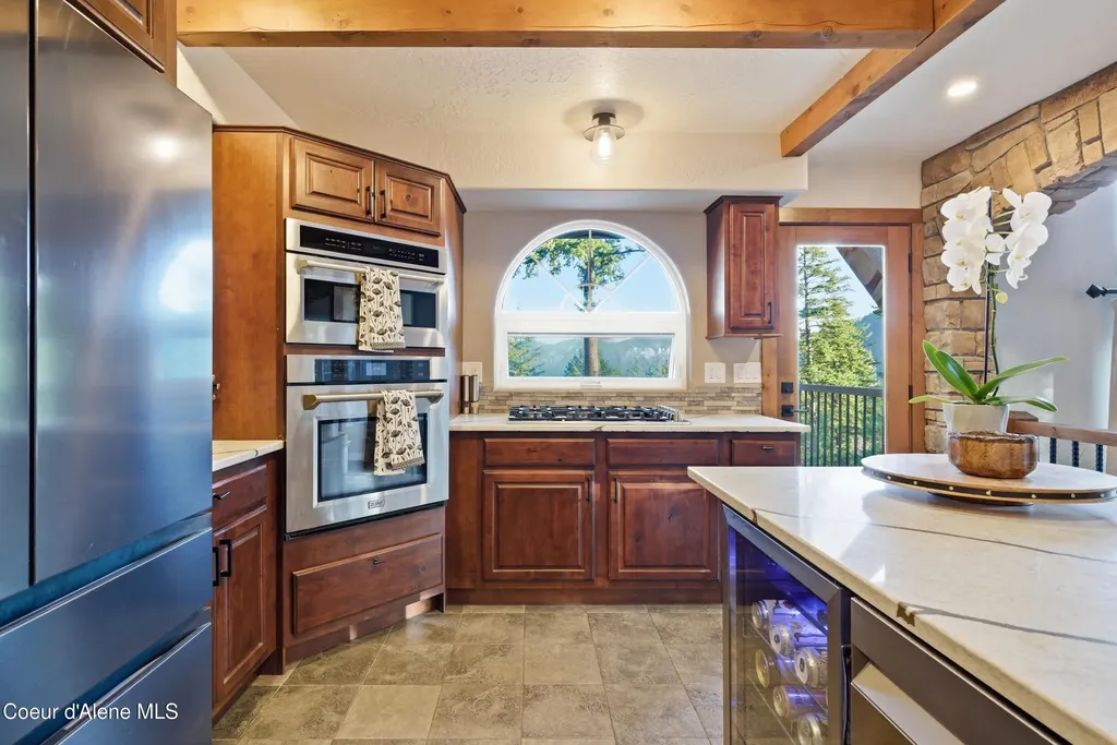 101 Spring View Lane Sagle ID 83860